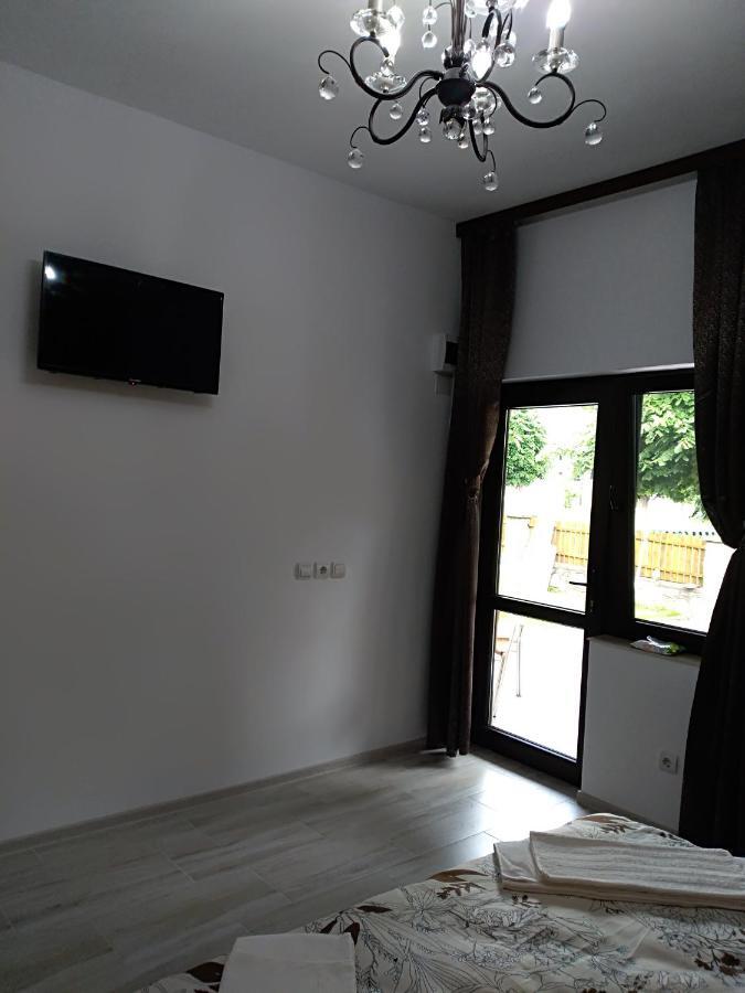Appartement Casa Roka à Ieşelniţa Extérieur photo